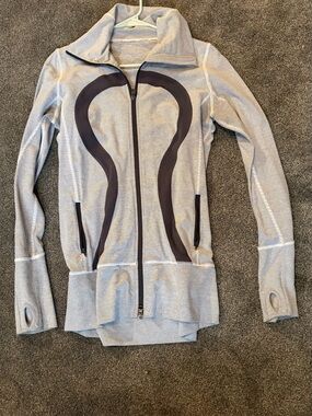 lululemon athletica Light Gray Full-Zip Jacket with Dark Gray Accents